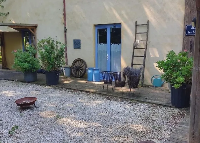 Semesterbostad Les Sables 16380 *